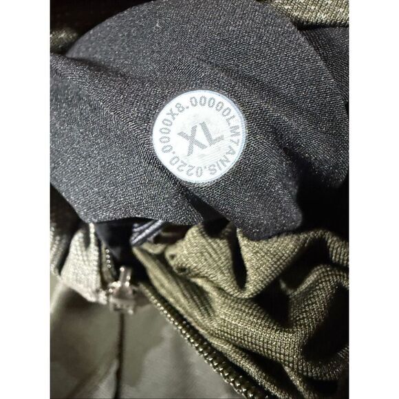 Lululemon T.H.E. Shorts 9" Linerless Variegated Mesh Camo Men XL - Picture 3 of 3